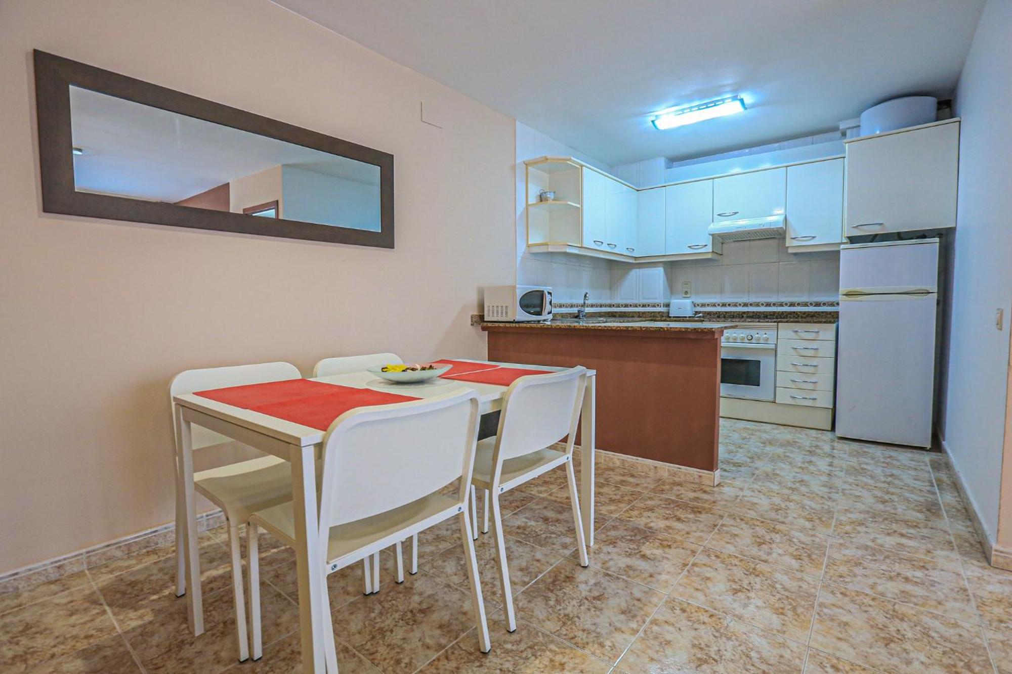Living Park Salou - Only Families Apartment Exterior photo
