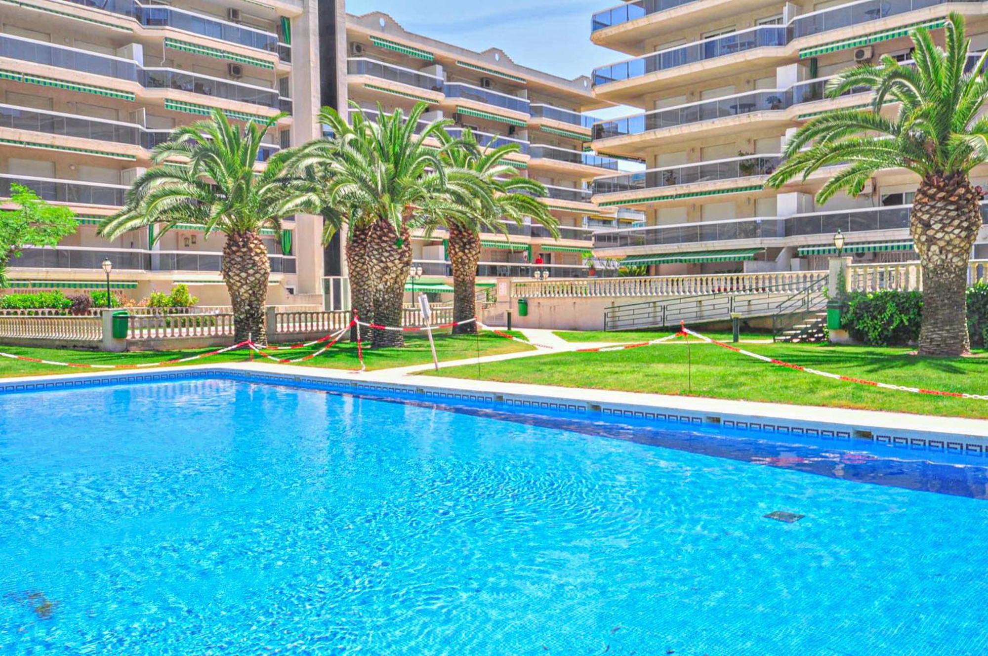 Living Park Salou - Only Families Apartment Exterior photo